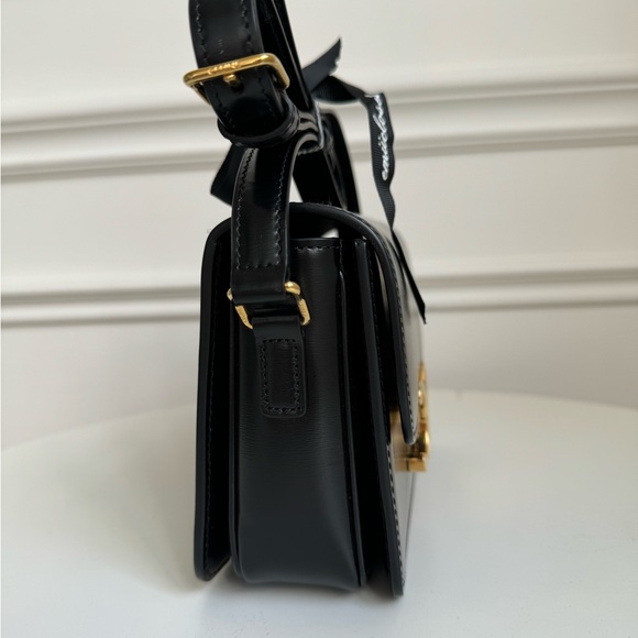 —SOLD—CELINE TEEN TRIOMPHE BAG IN SHINY CALFSKIN BLACK - Picture 4 of 10